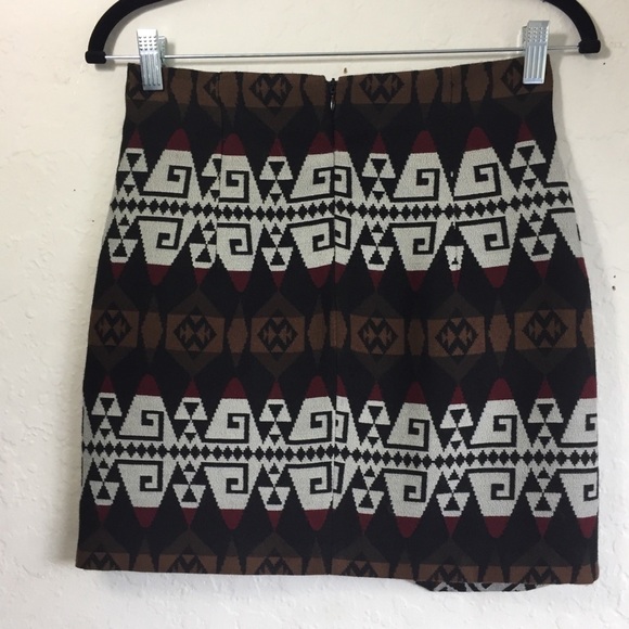 Zara Woman Envelope Geometric Tapestry Skirt - Picture 3 of 7